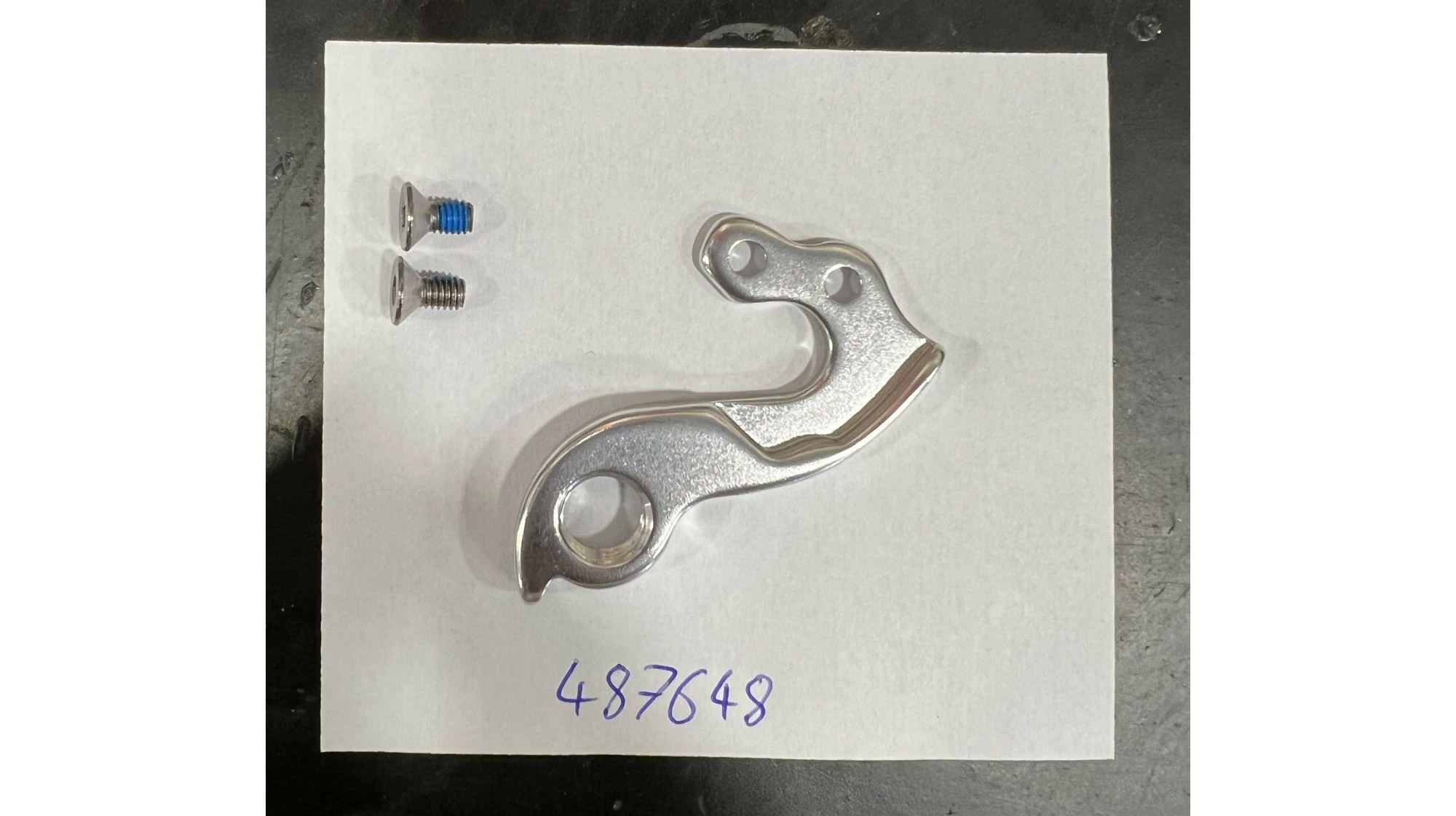 PATTE DE DERAILLEUR 2T BIANCHI 1 PATTE DE DERAILLEUR 2T BIANCHI